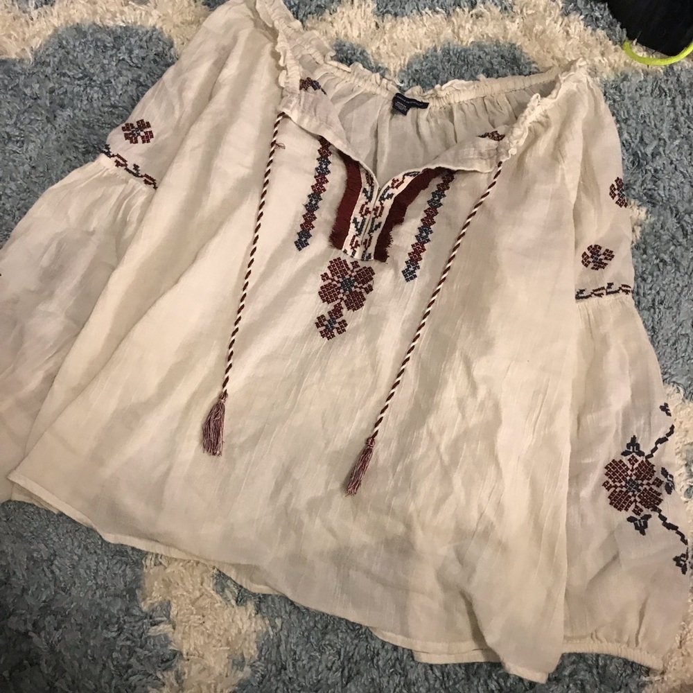 American Eagle Peasant Blouse